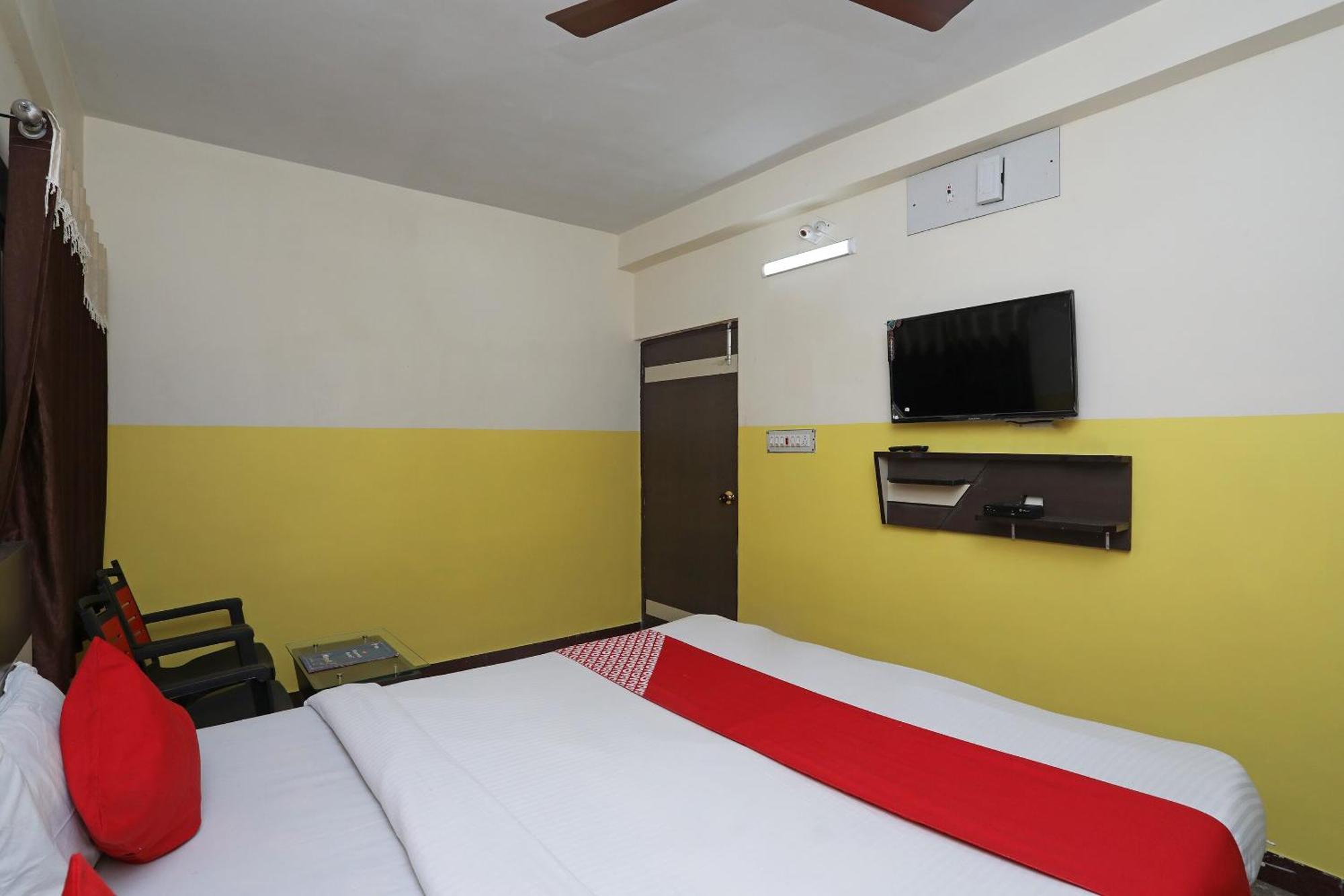 Oyo 26152 Hotel Aarush Дигха Екстериор снимка